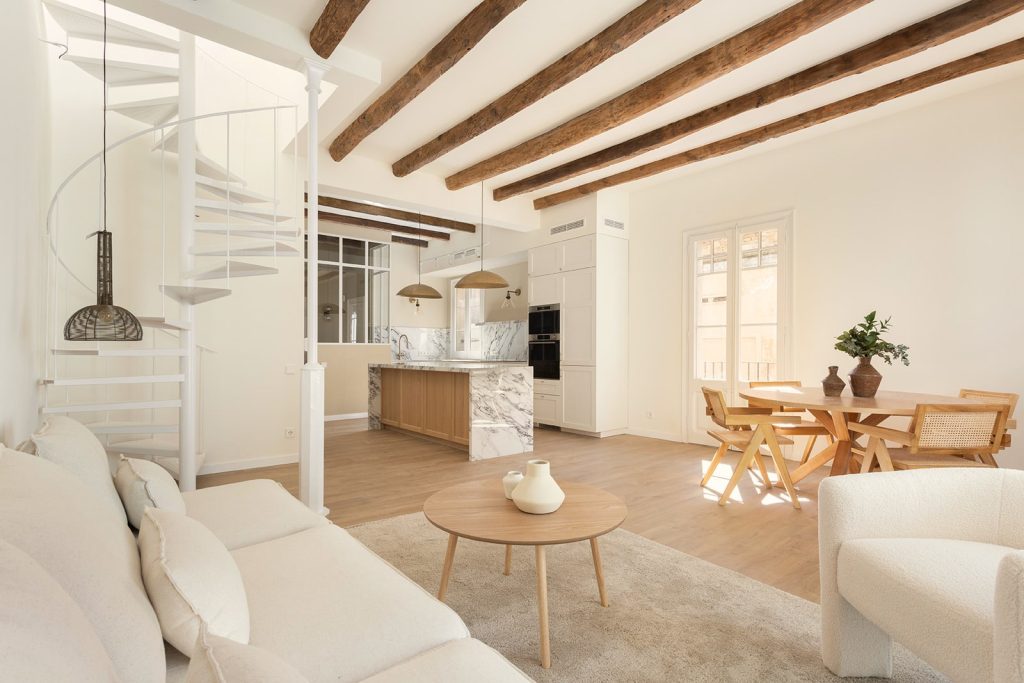 Salon rénovation appartement Barcelone - Dauré Design